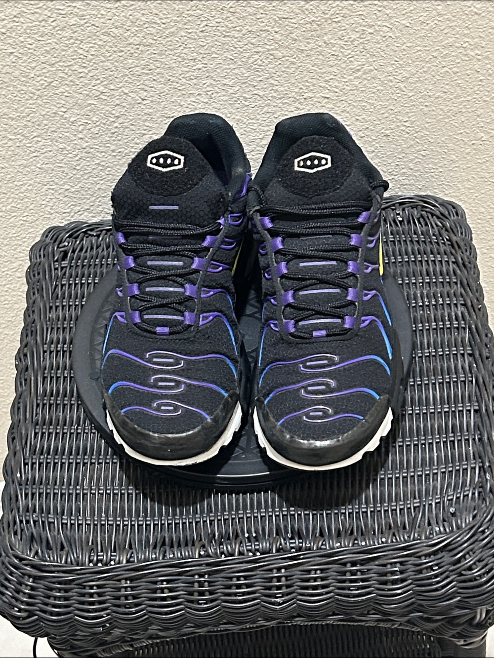 Size 8.5 Nike Air Max Plus Kaomoji DH3189-001 - Picture 3 of 6
